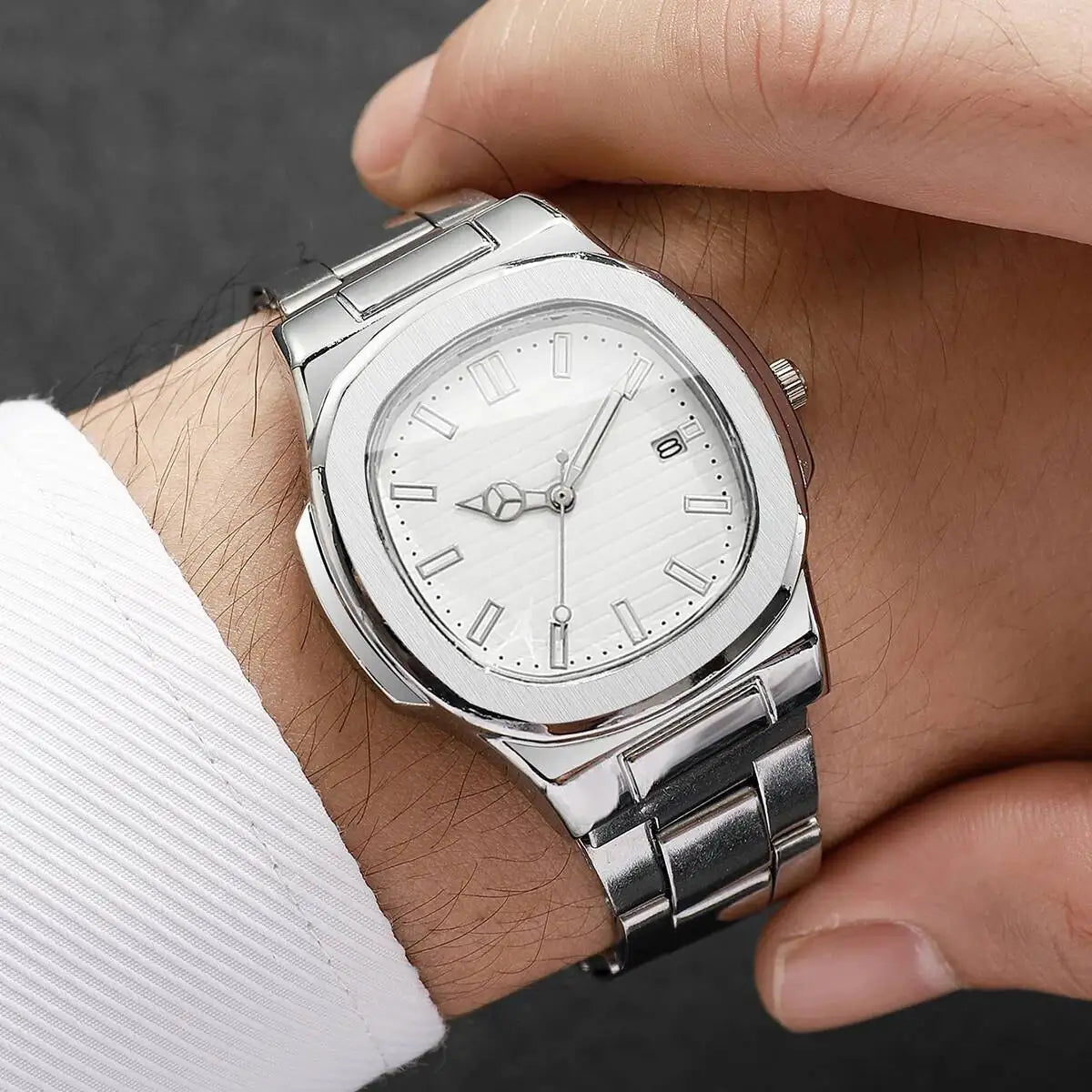 Luxury Men Business Square Dial Watches Stainless Steel Strap Quartz Watch (Without Box）
