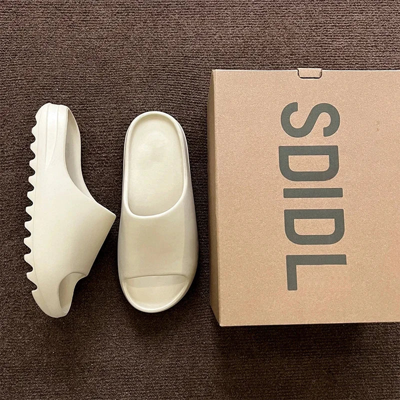 Everyday universal slides for men and woman